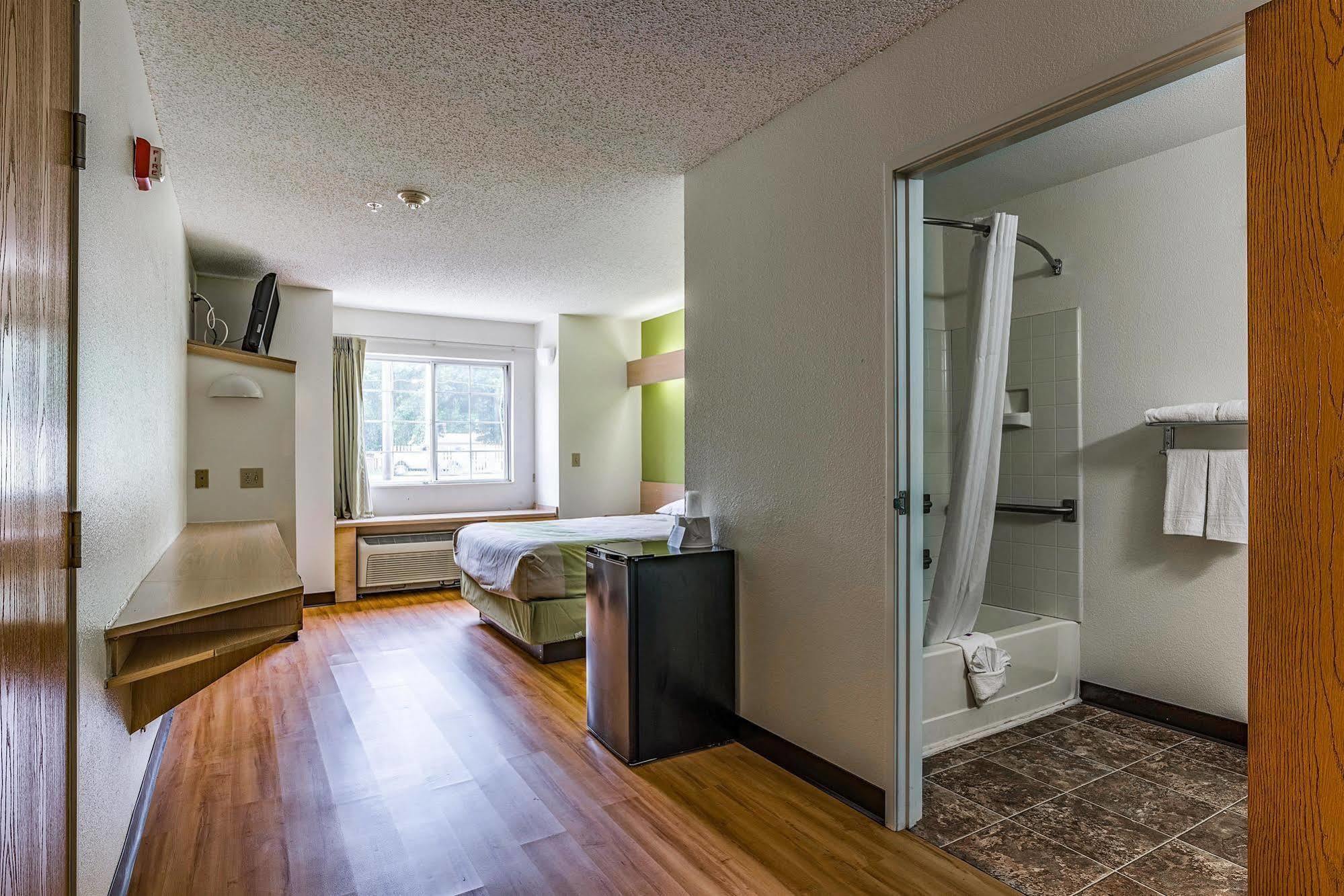 Motel 6-Charlotte, Nc - University Ngoại thất bức ảnh
