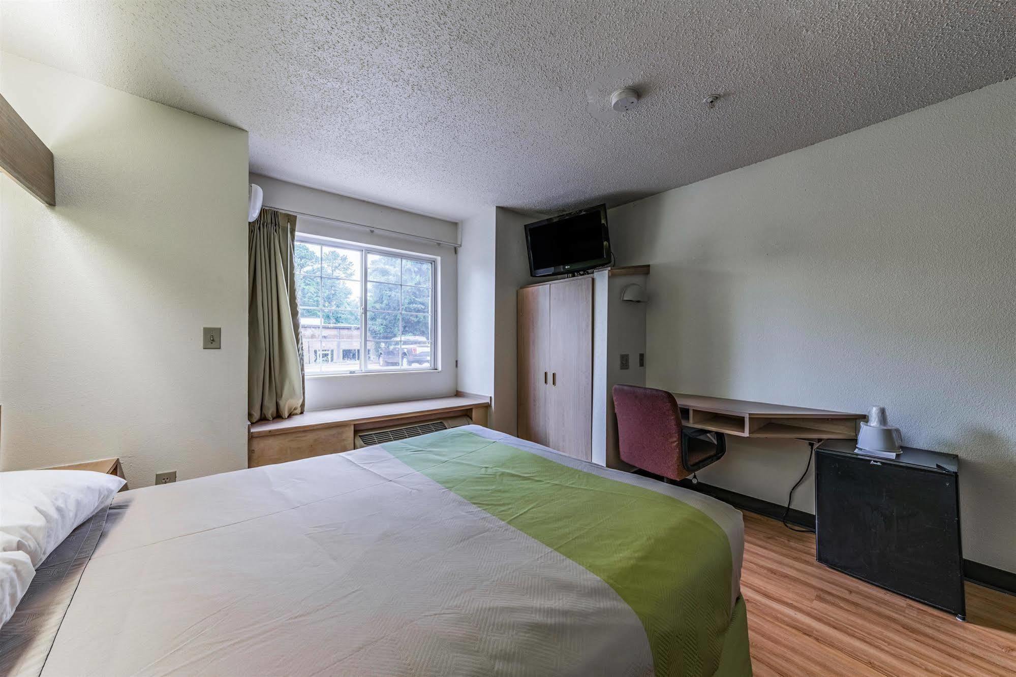 Motel 6-Charlotte, Nc - University Ngoại thất bức ảnh